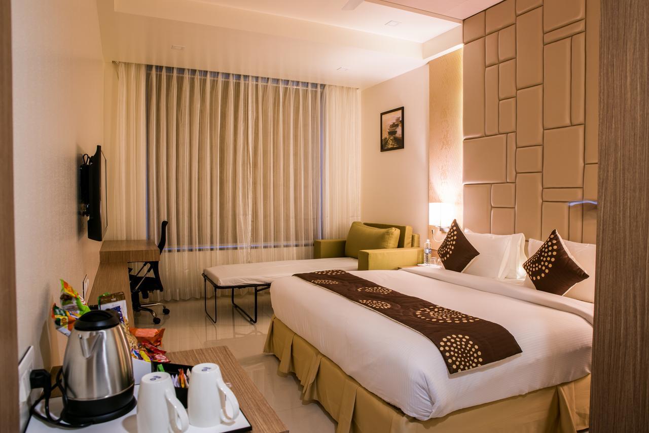 Hotel Grand Rio Nāsik Eksteriør bilde